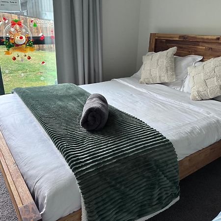 פרנקטון Hanleys Private Room Near Airport מראה חיצוני תמונה