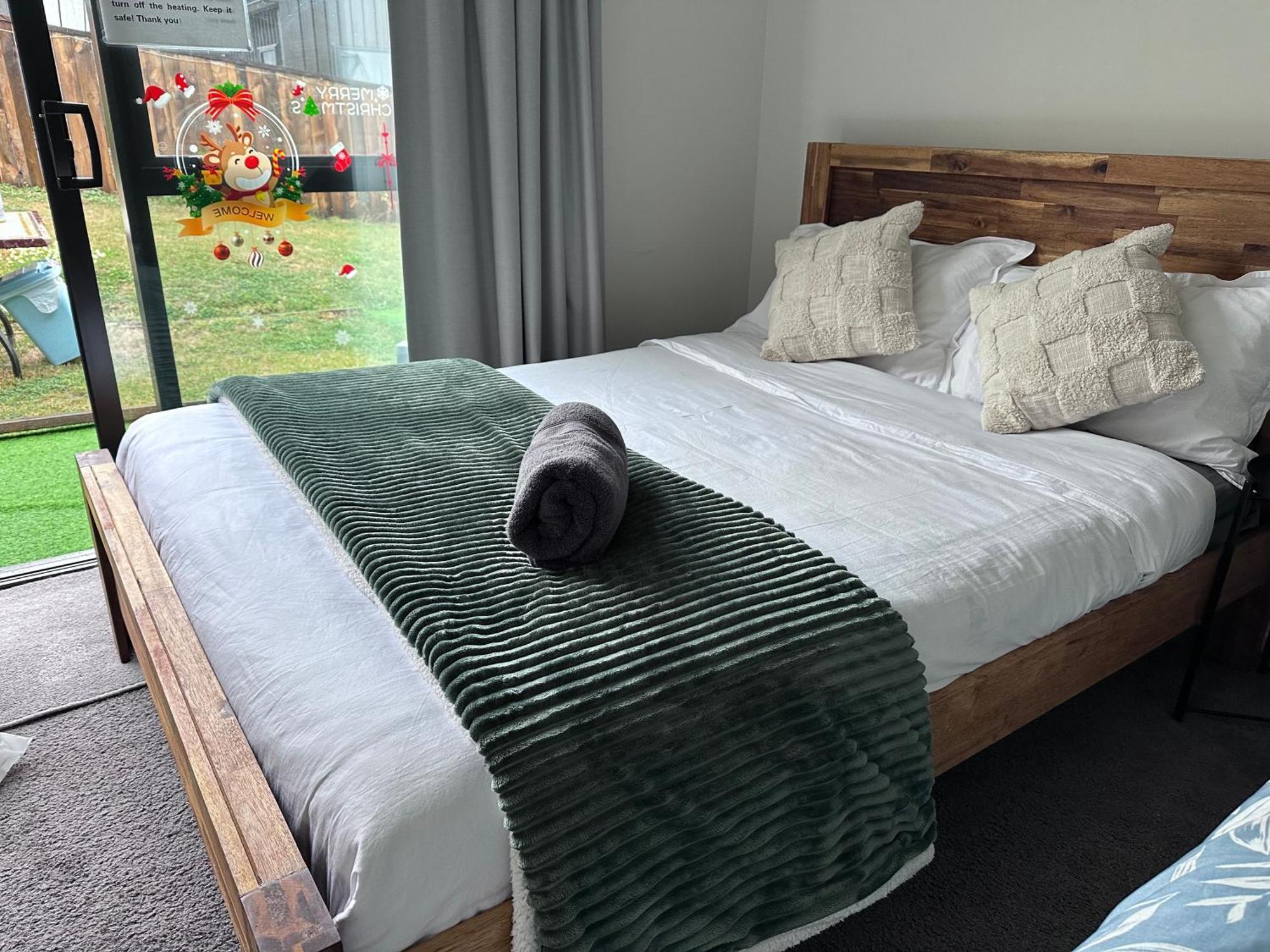פרנקטון Hanleys Private Room Near Airport מראה חיצוני תמונה
